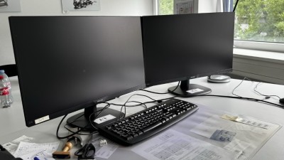 2 Widescreen-TFT-Monitore Philips, 27 Zoll